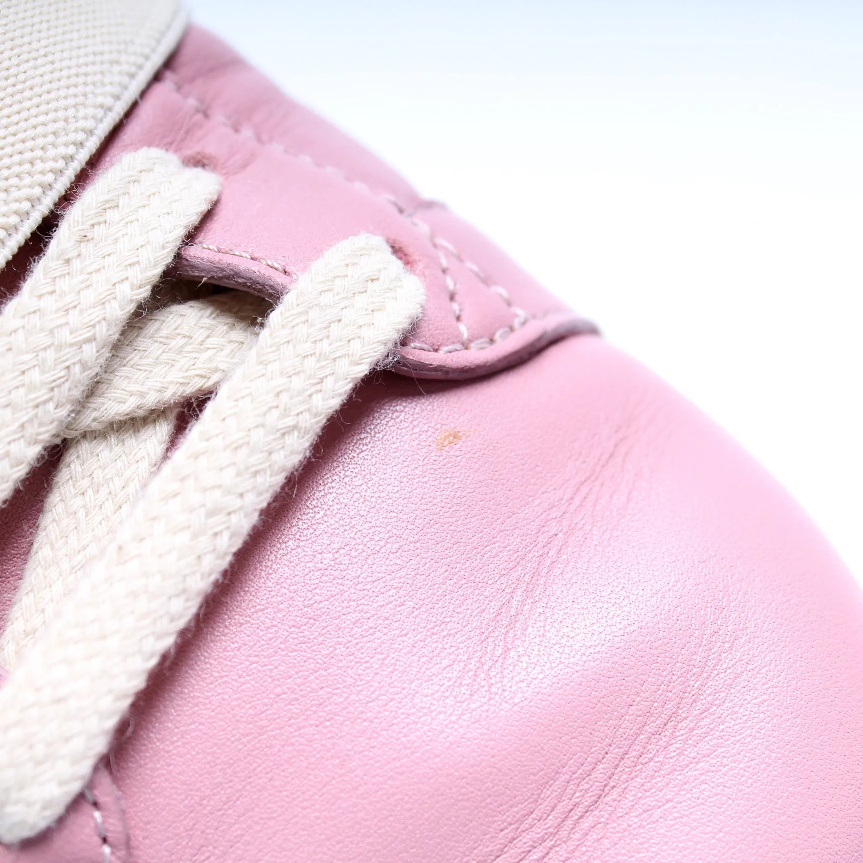 Ace Sneakers Size 37