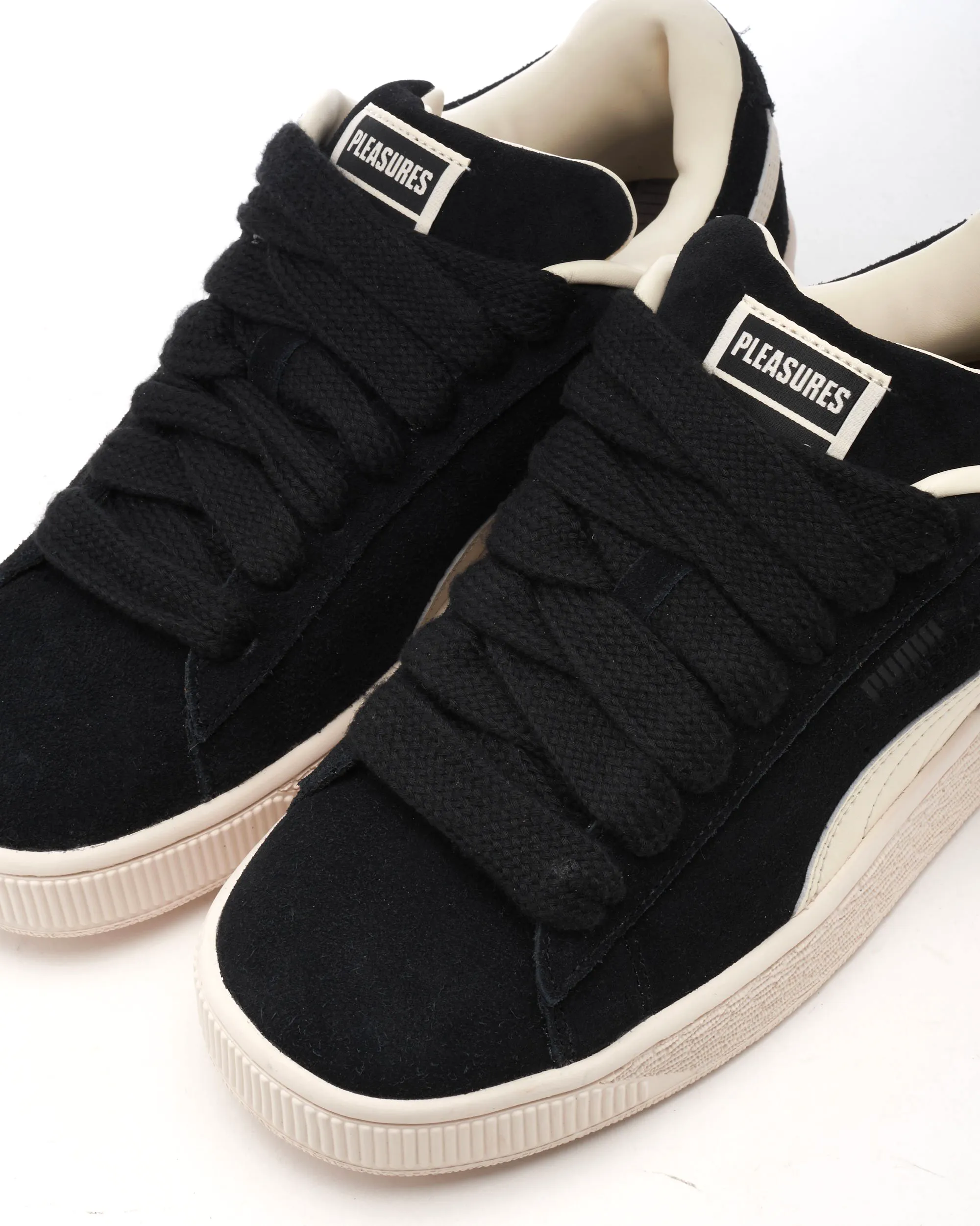 Pleasures Suede XL - Black / White